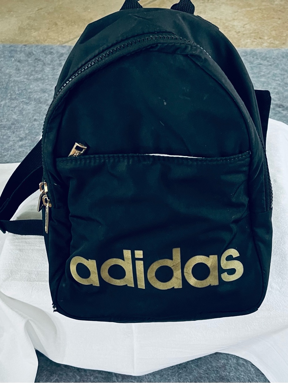 adidas Black Backpack with White Logo Tag - Picture 2 of 8